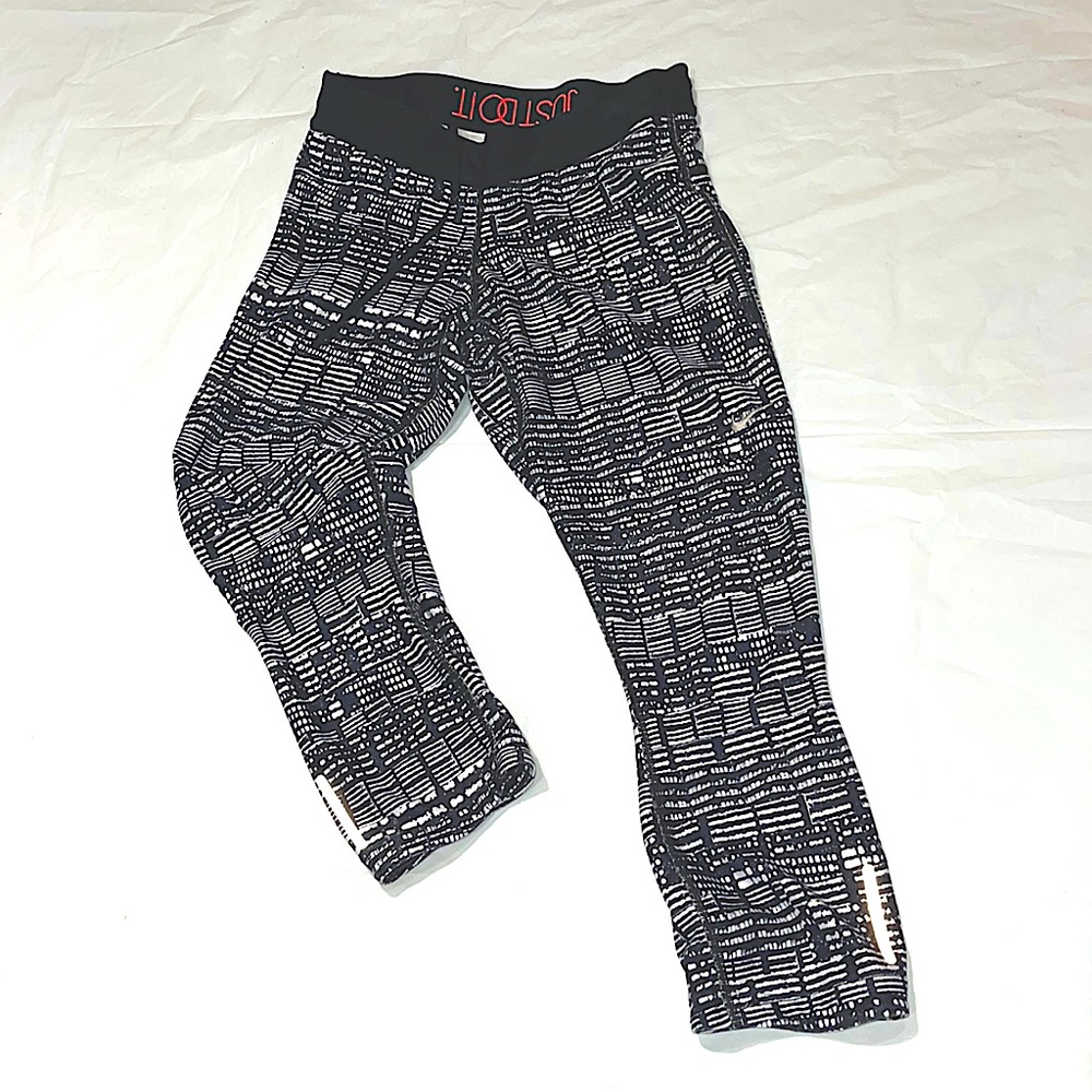 Nike Capri Yoga Active Wear S